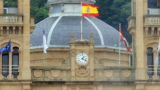 bandera-espanola-donostia_1