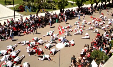 Macachingo Euskal Argentinar Astea