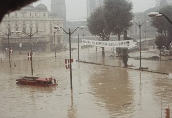 Gure sistema kapitalista eta kontsumistan, ohituta gaude gehiago izatera. 