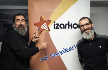 Izarkom, telekomunikazio burujabetzarako sareak josten