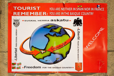 Tourist, remember