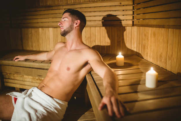 Zure lehen esperientzia al da gay sauna batean? Jarraitu aholku hauek