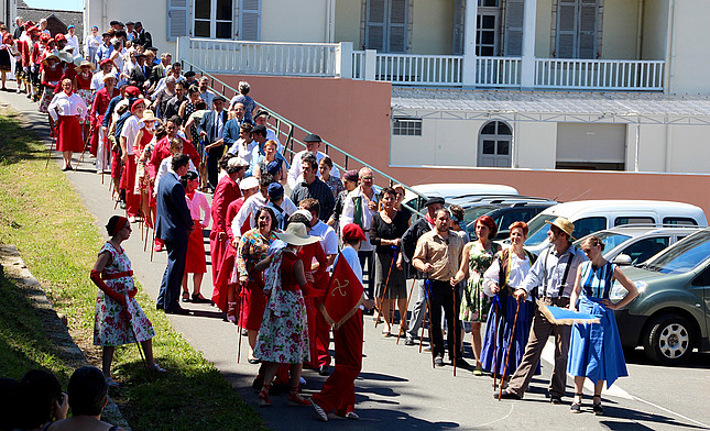 Urdinak eta Gorriak