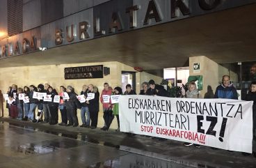 Burlatako eragileak, Euskararen Ordenantza murriztearen kontra