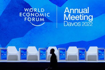 Davoseko goi-bileraren lizunkeria ekonomikoa