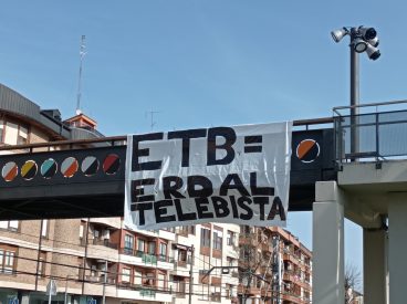 ETB-RI KRITIKA, JARDUN-EN ABERRI EGUNEKO MANIFESTAZIOAREN IBILBIDEAN