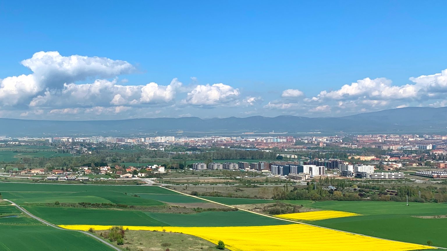 Udan hodeiak errazago pilatzen dira hirietan