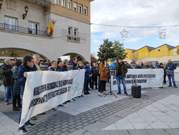 Orkoiengo euskararen ordenantza edukiz hustu nahi dute