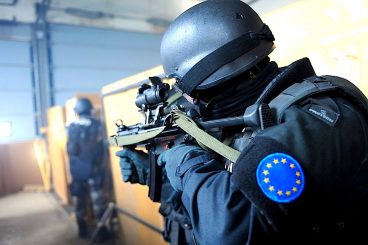 Estatu polizial baterantz Europan?