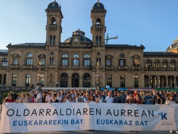 Udaltzainek euskara ez jakiteak herritarren segurtasuna eta eskubideak arriskuan jartzen dituela salatu dute Donostian