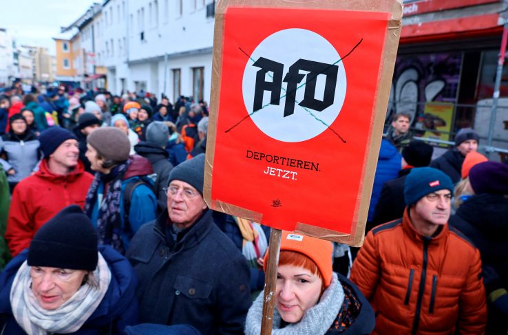 Alemania “komunistatik” eskuin muturrera?