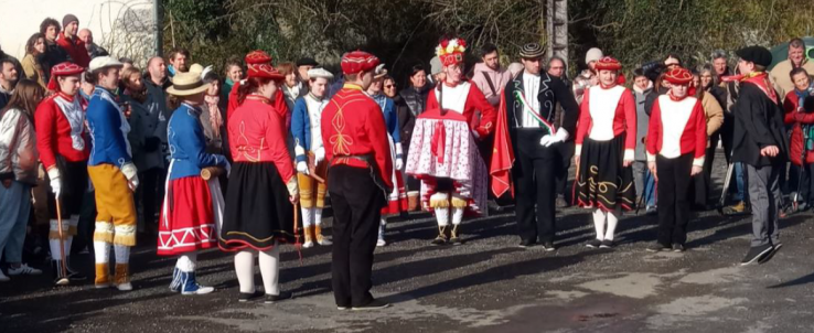 Maskarada ederra Lakarrin